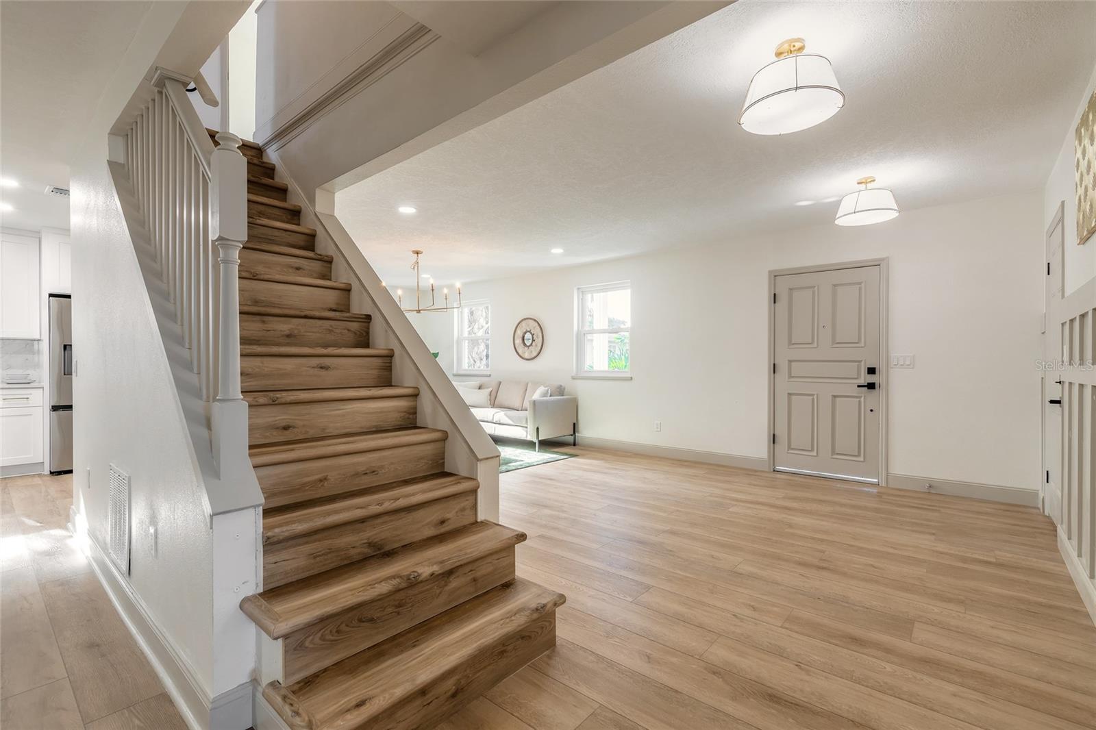 Image 4 of 53 For 82 Ray Mar Drive