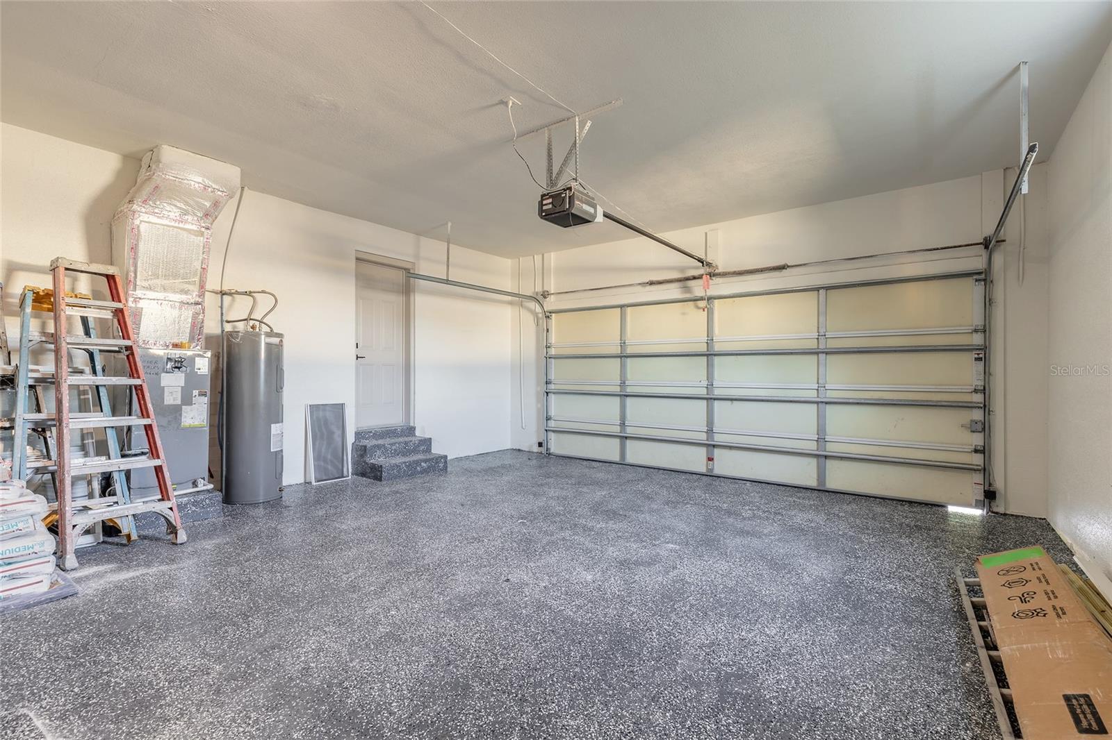 Image 41 of 53 For 82 Ray Mar Drive