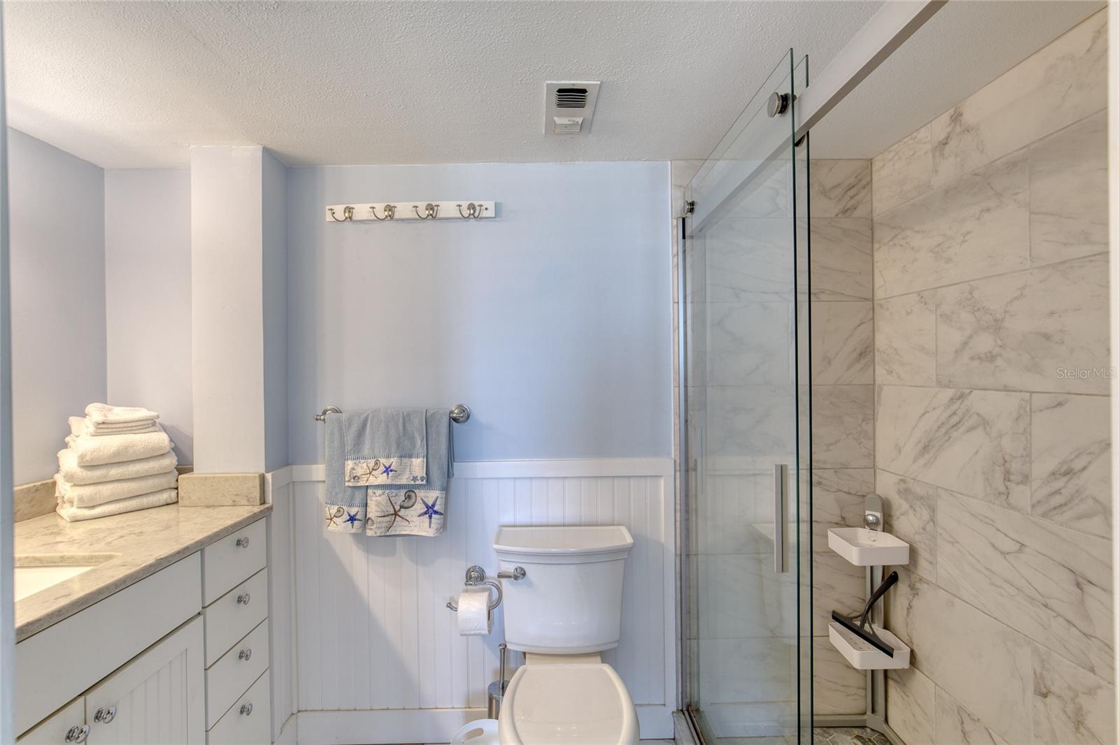 Image 10 of 34 For 935 Ocean Shore Boulevard 2170