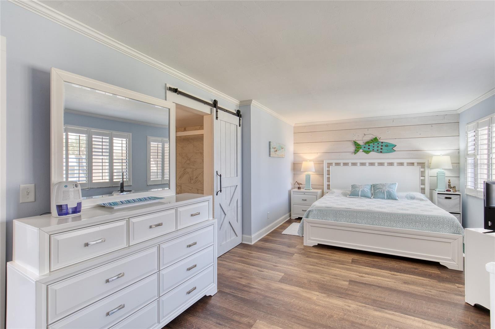 Image 13 of 34 For 935 Ocean Shore Boulevard 2170