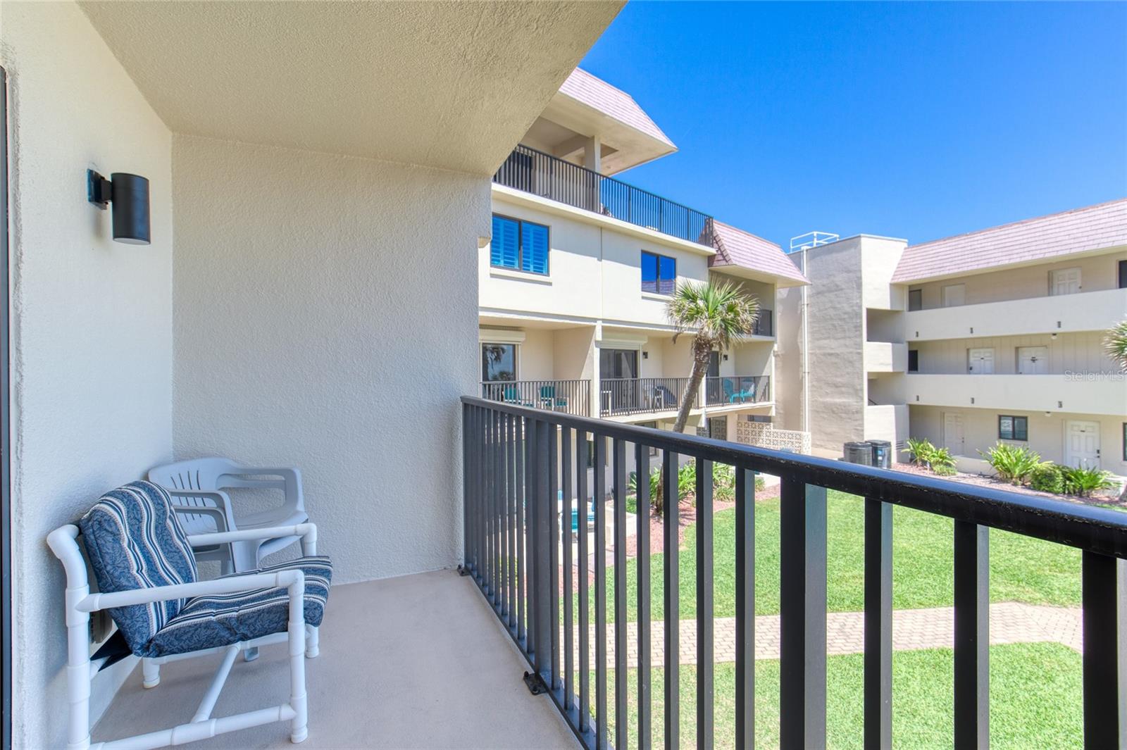 Image 22 of 34 For 935 Ocean Shore Boulevard 2170