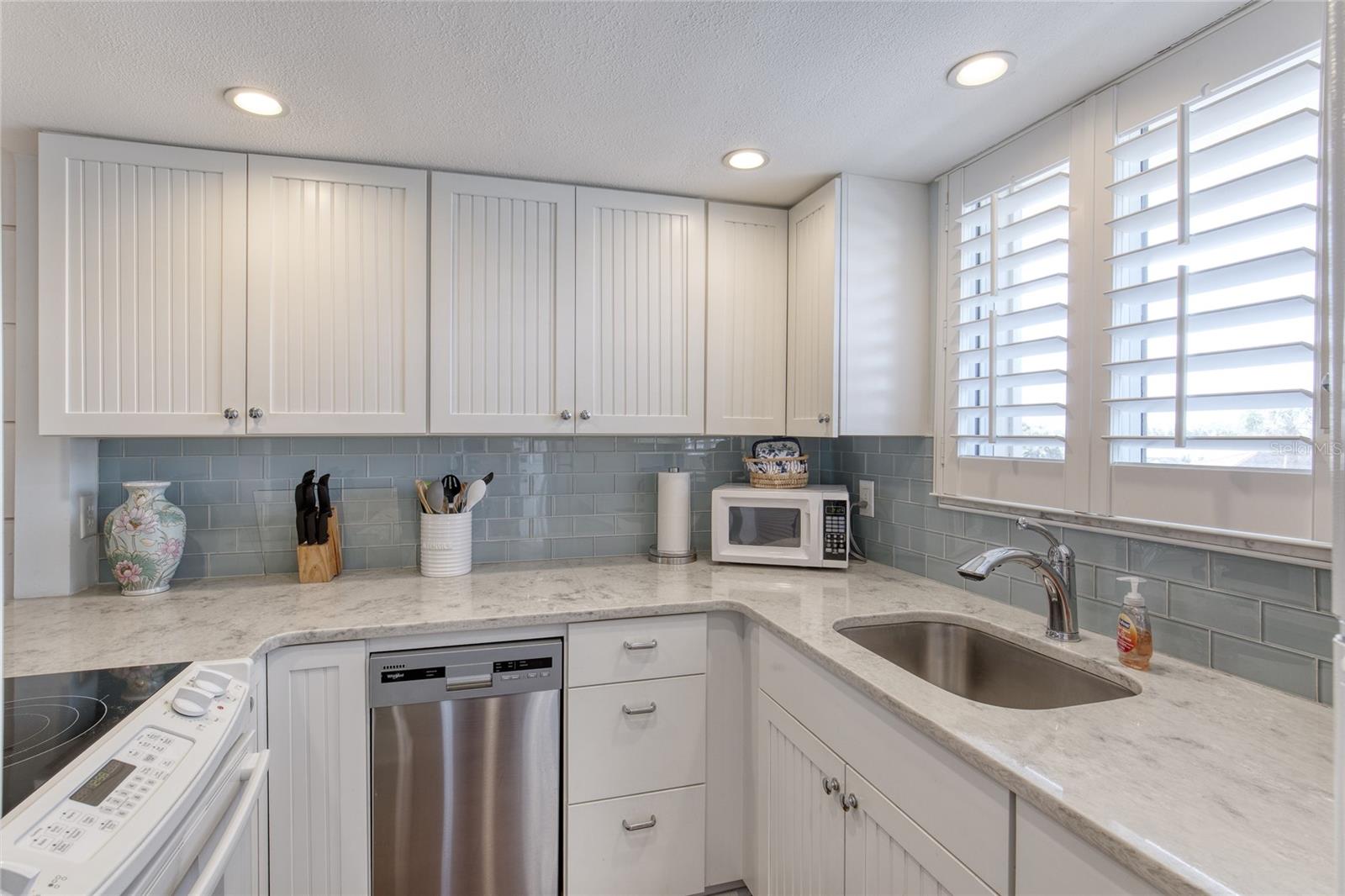 Image 3 of 34 For 935 Ocean Shore Boulevard 2170