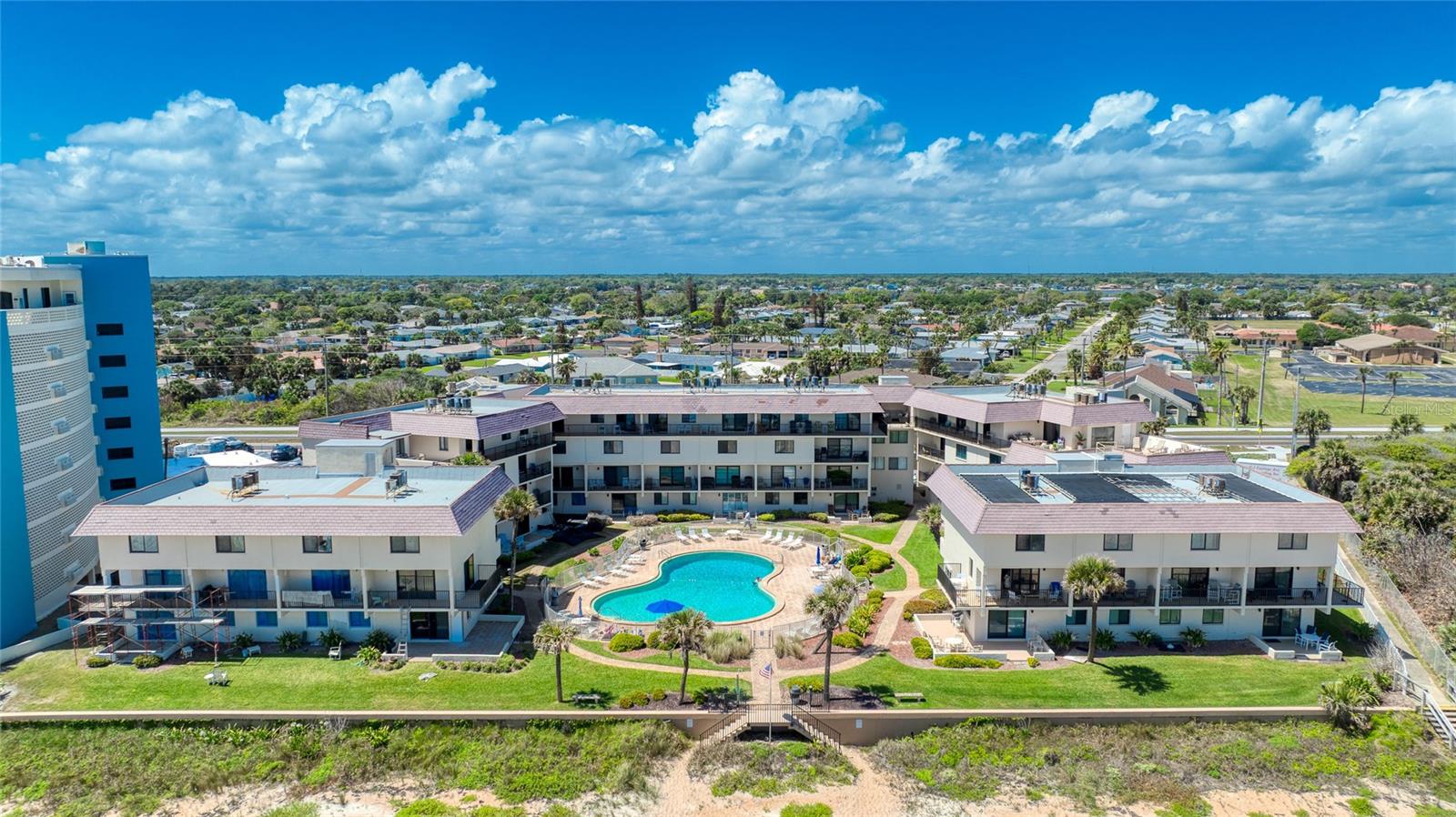 Image 31 of 34 For 935 Ocean Shore Boulevard 2170