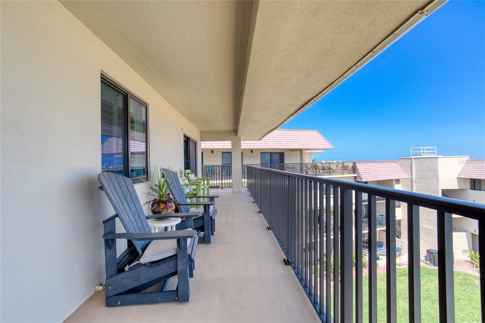 Image 28 of 46 For 935 Ocean Shore Boulevard 4040