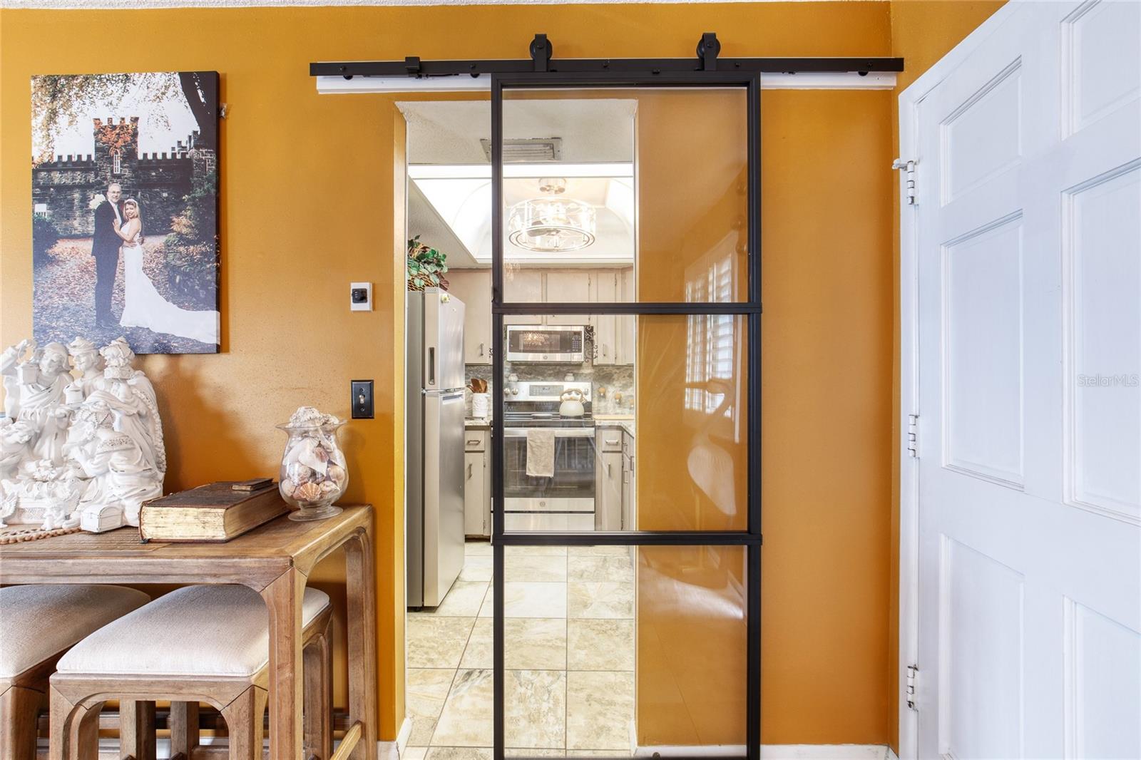 Image 3 of 46 For 935 Ocean Shore Boulevard 4040