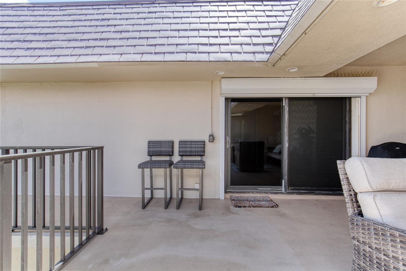 Image 34 of 46 For 935 Ocean Shore Boulevard 4040