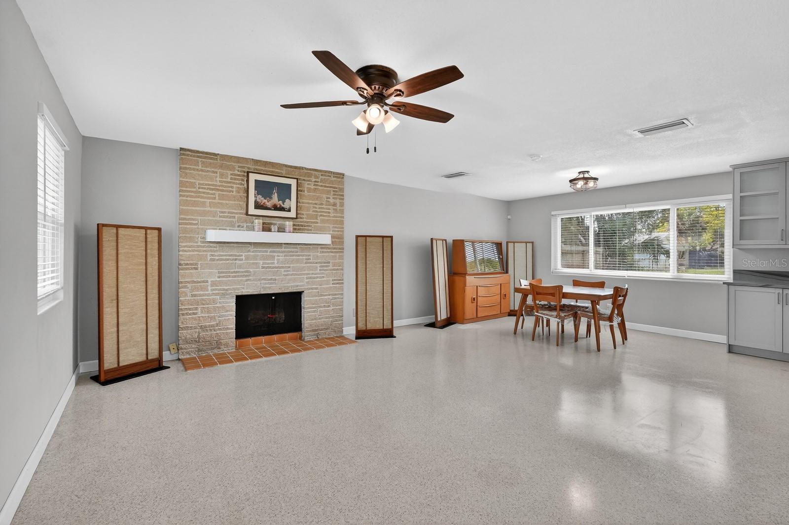 Image 11 of 42 For 1238 Suwanee Road