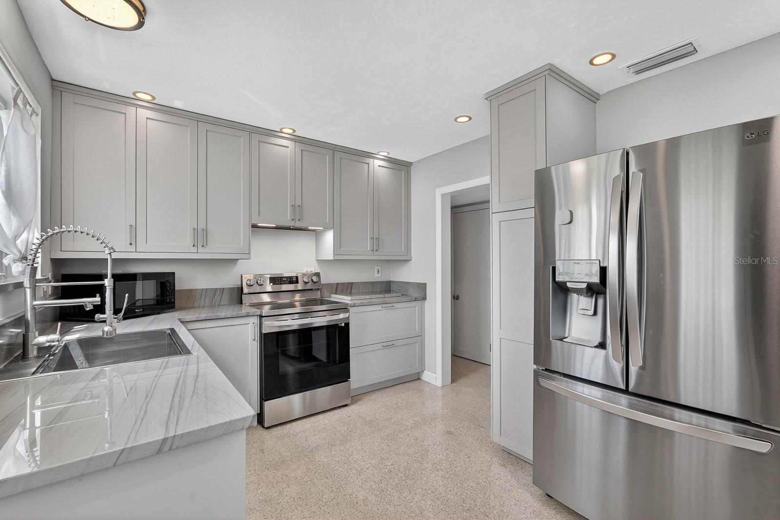 Image 16 of 42 For 1238 Suwanee Road