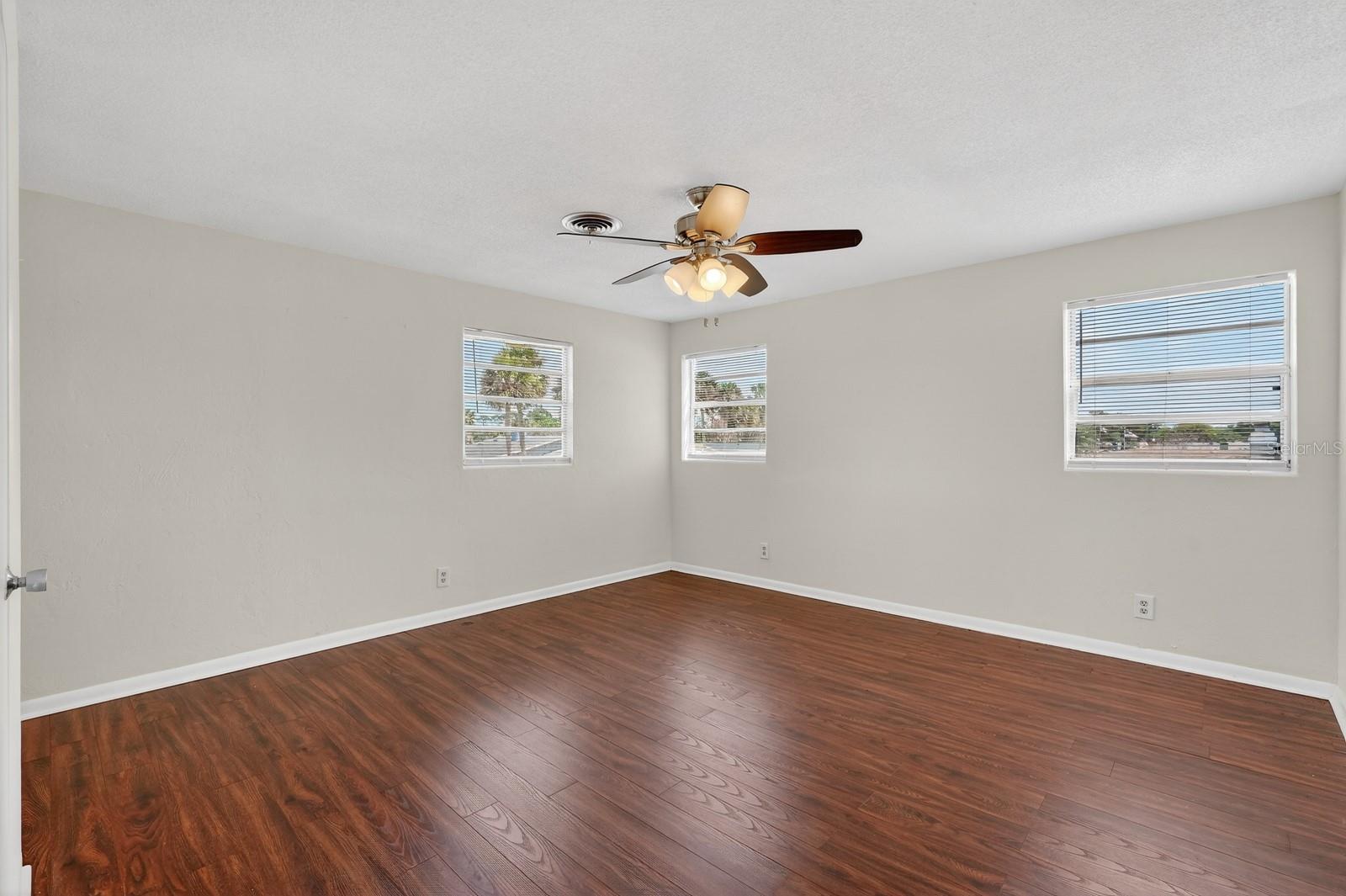 Image 20 of 42 For 1238 Suwanee Road