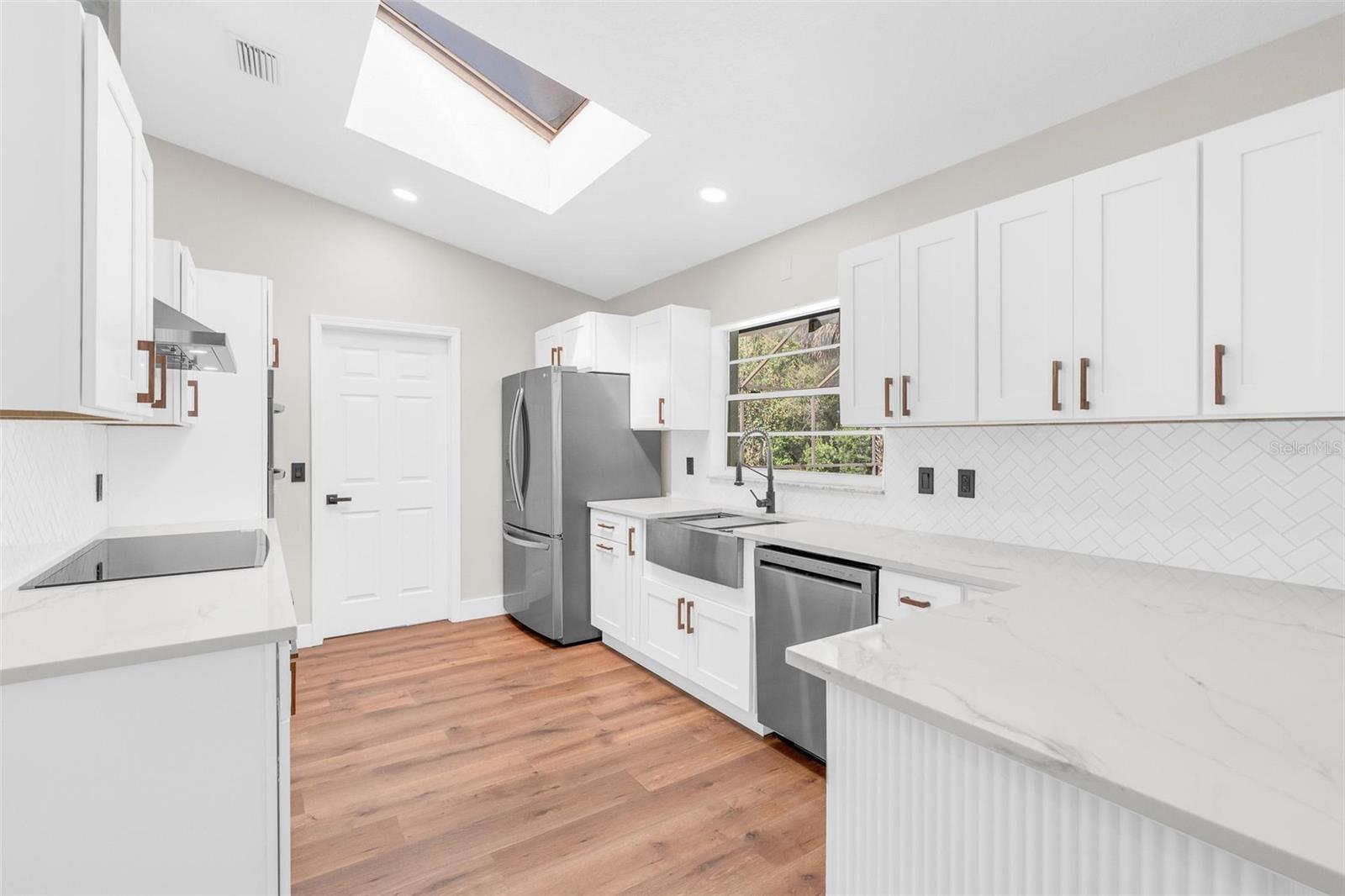 Image 21 of 56 For 31 Wasserman Drive