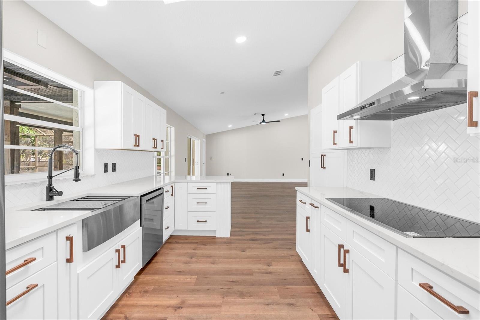 Image 22 of 56 For 31 Wasserman Drive