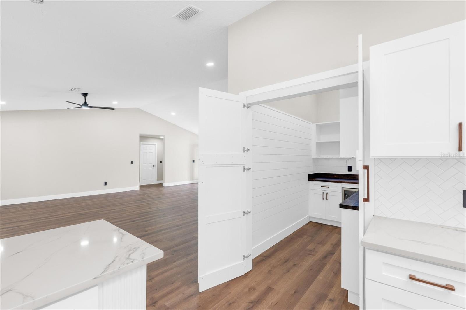 Image 28 of 56 For 31 Wasserman Drive