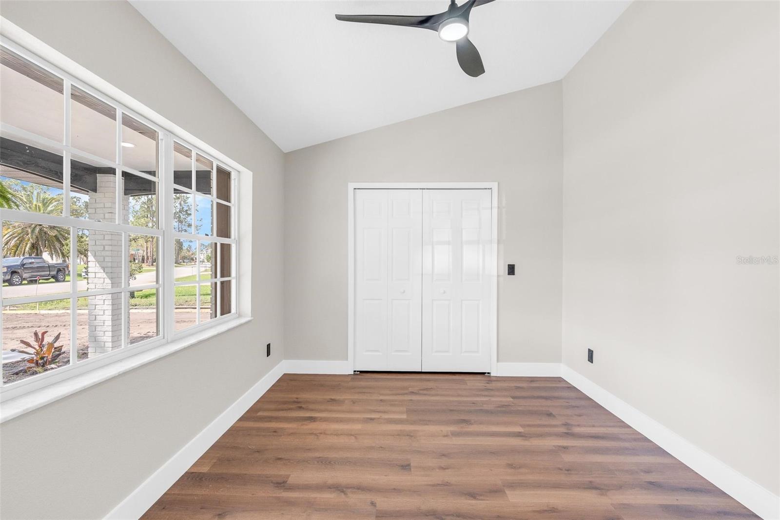 Image 29 of 56 For 31 Wasserman Drive