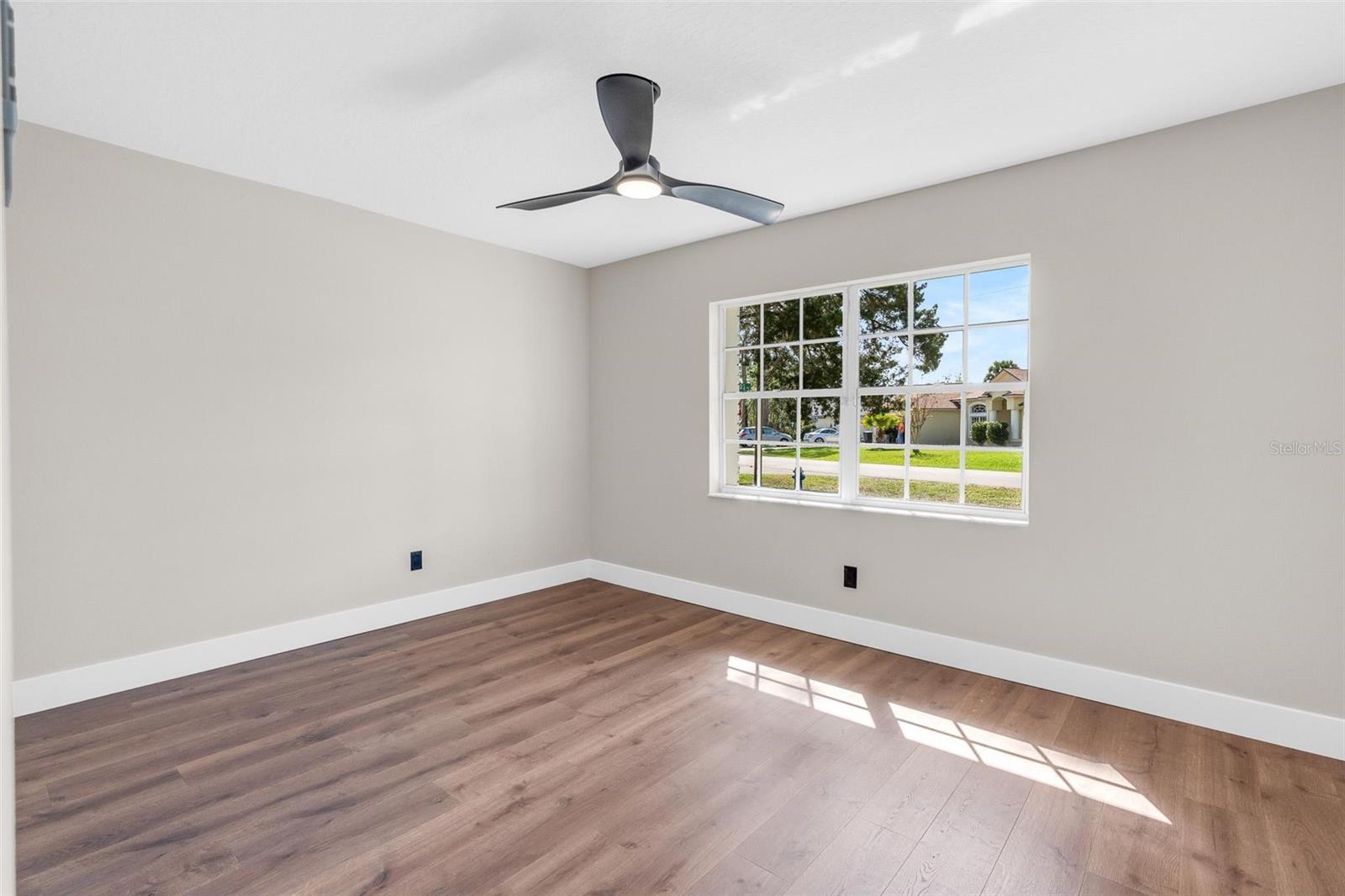 Image 37 of 56 For 31 Wasserman Drive