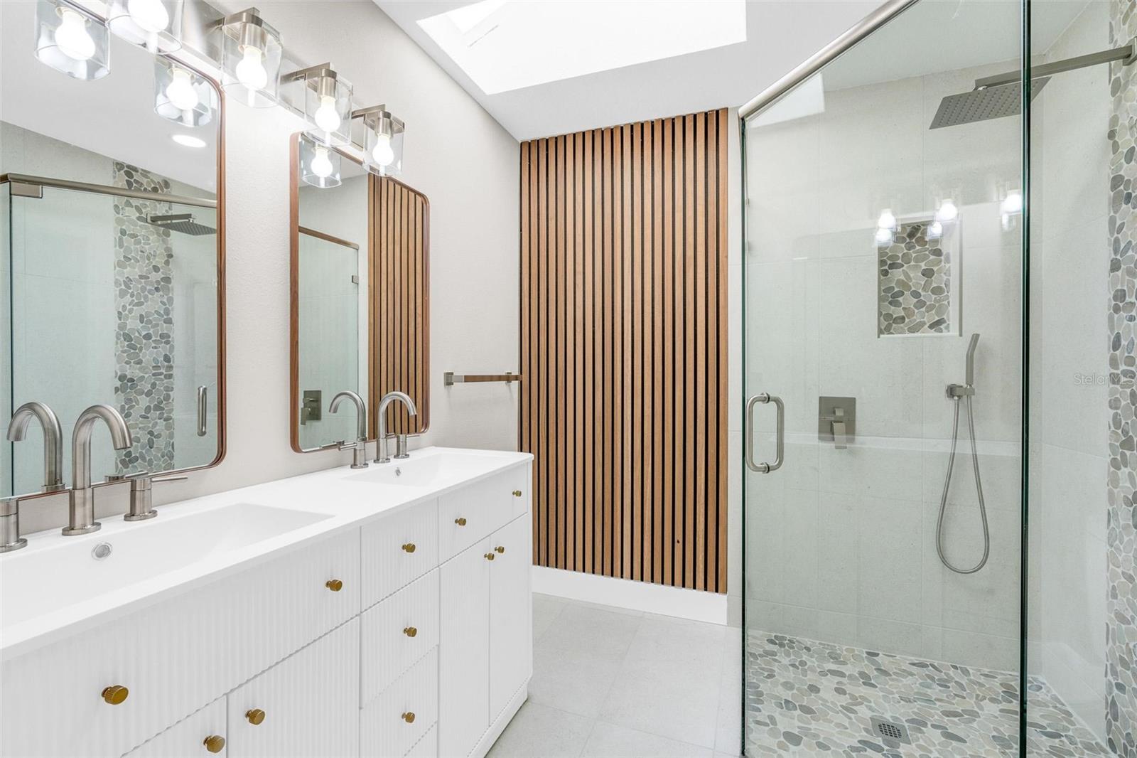 Image 6 of 56 For 31 Wasserman Drive