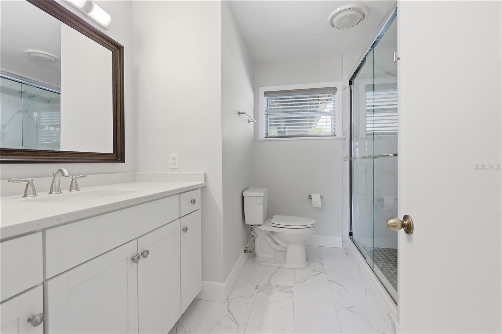 Image 17 of 44 For 940 Kepler Road