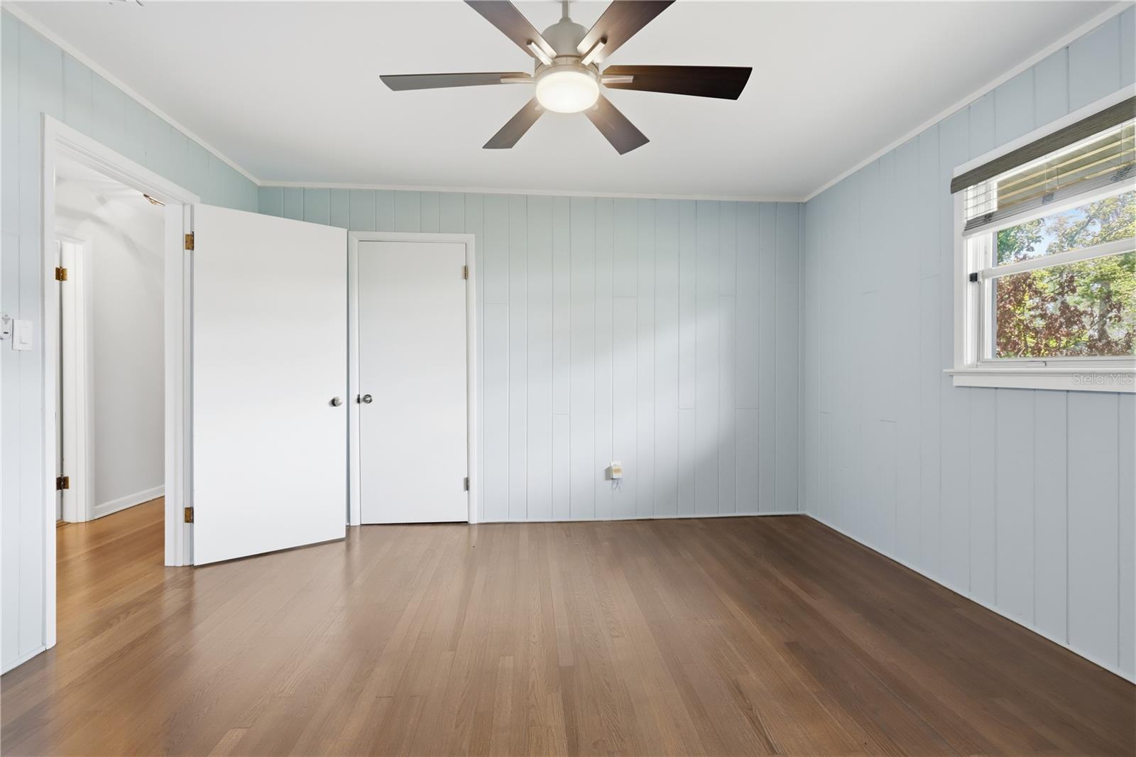 Image 18 of 44 For 940 Kepler Road