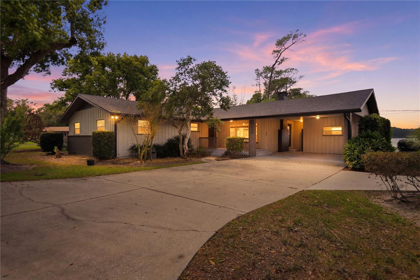 Image 3 of 44 For 940 Kepler Road