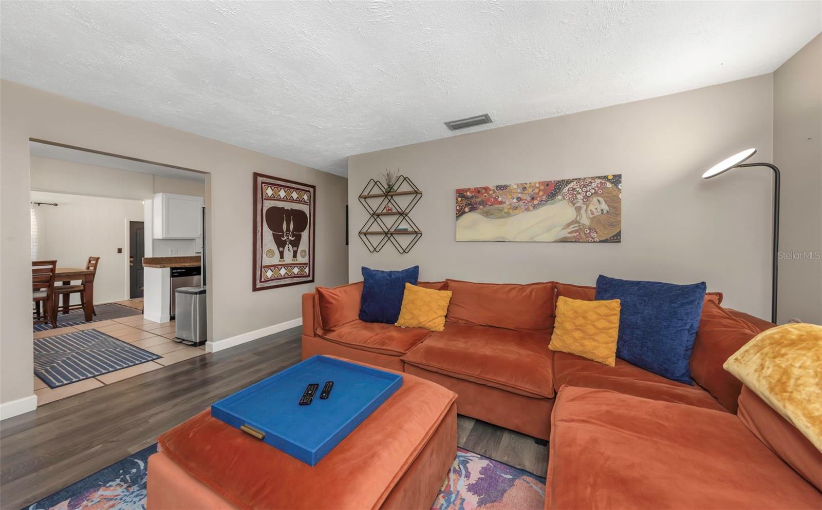 Listing photo id 9 for 4502 Pearl Avenue