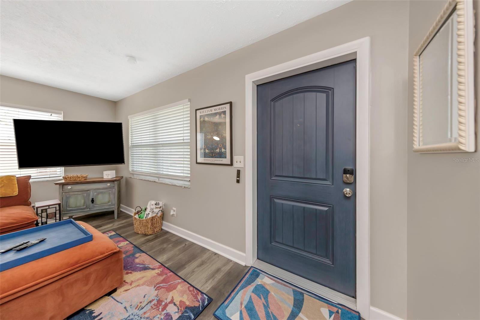 Listing photo id 11 for 4502 Pearl Avenue