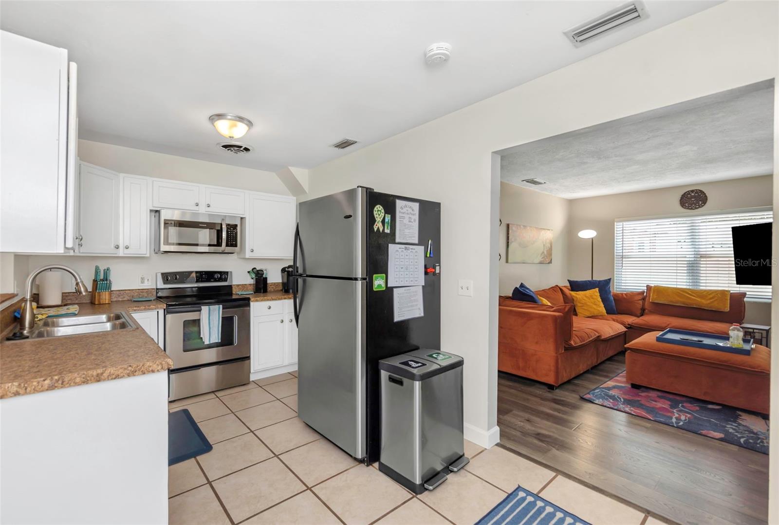 Listing photo id 14 for 4502 Pearl Avenue