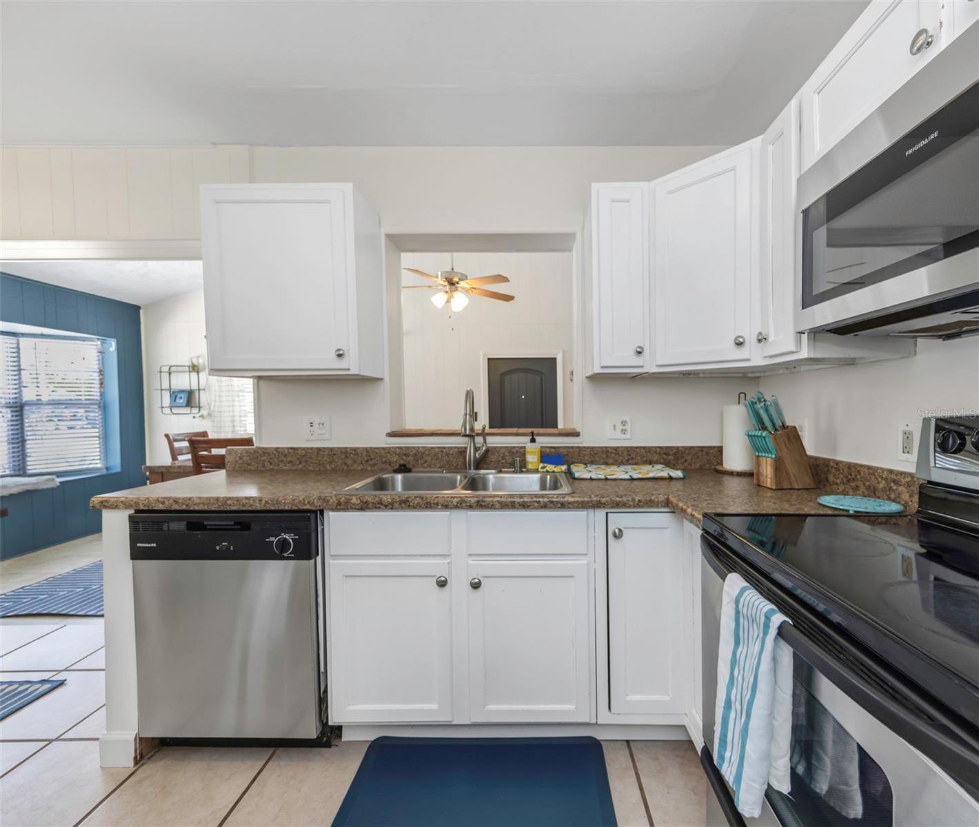 Listing photo id 17 for 4502 Pearl Avenue