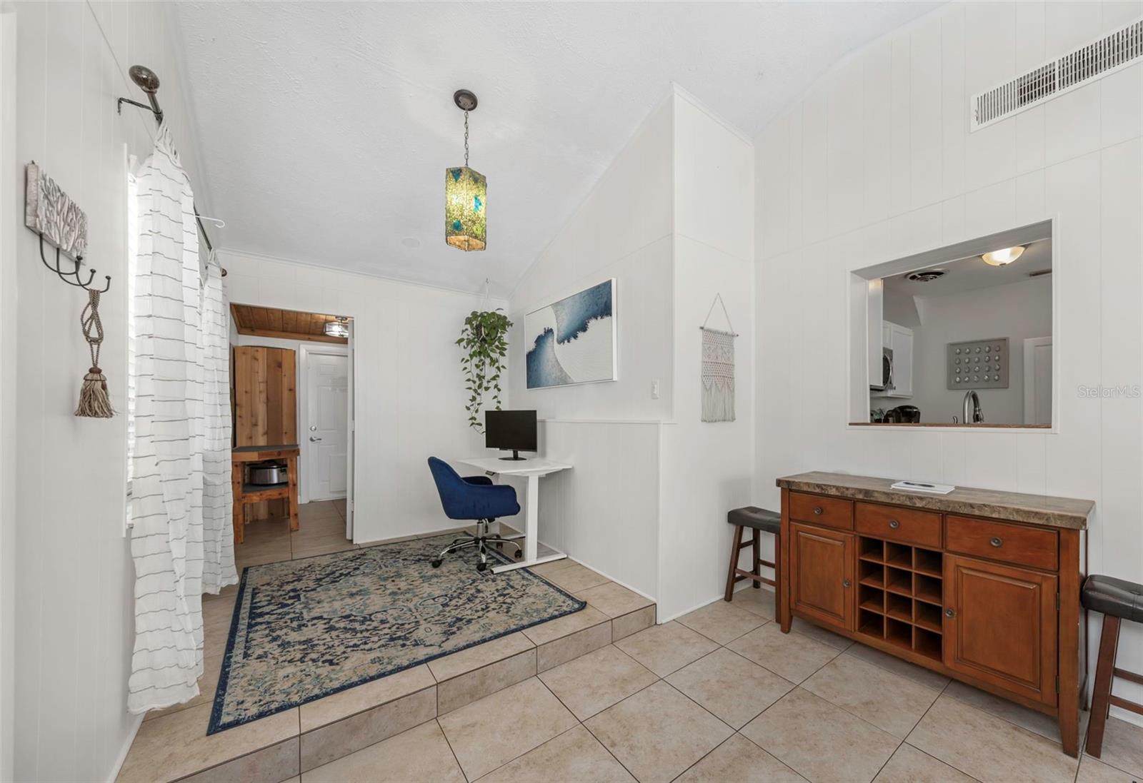 Listing photo id 24 for 4502 Pearl Avenue