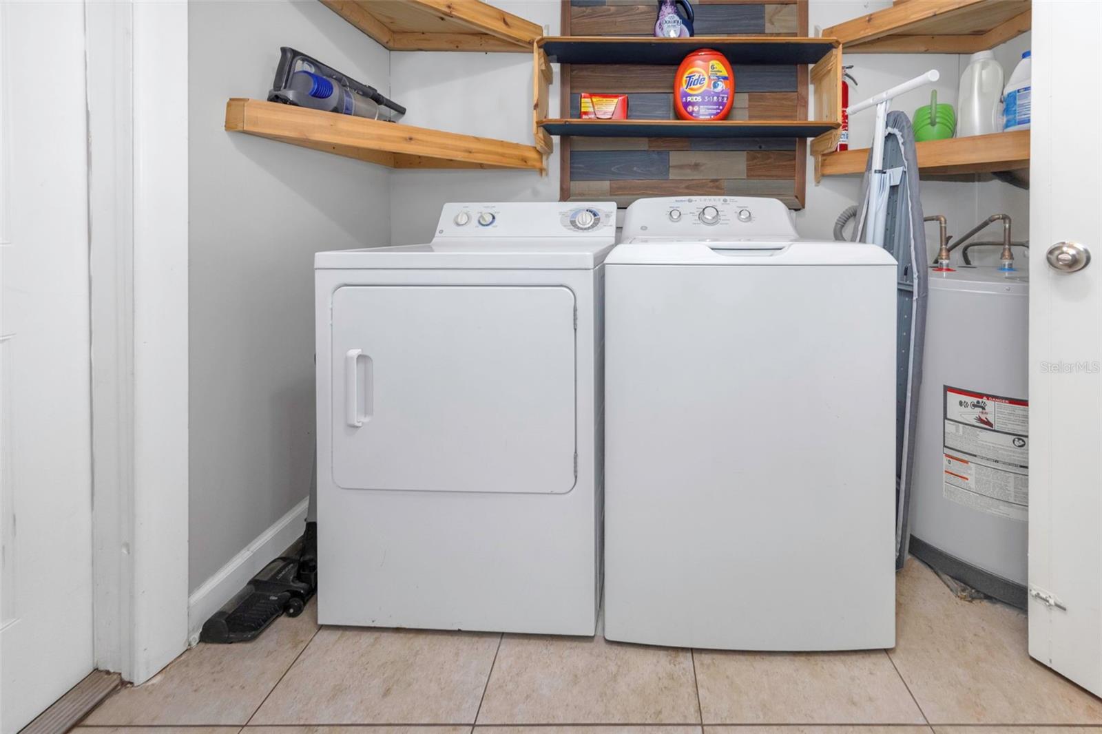 Listing photo id 37 for 4502 Pearl Avenue