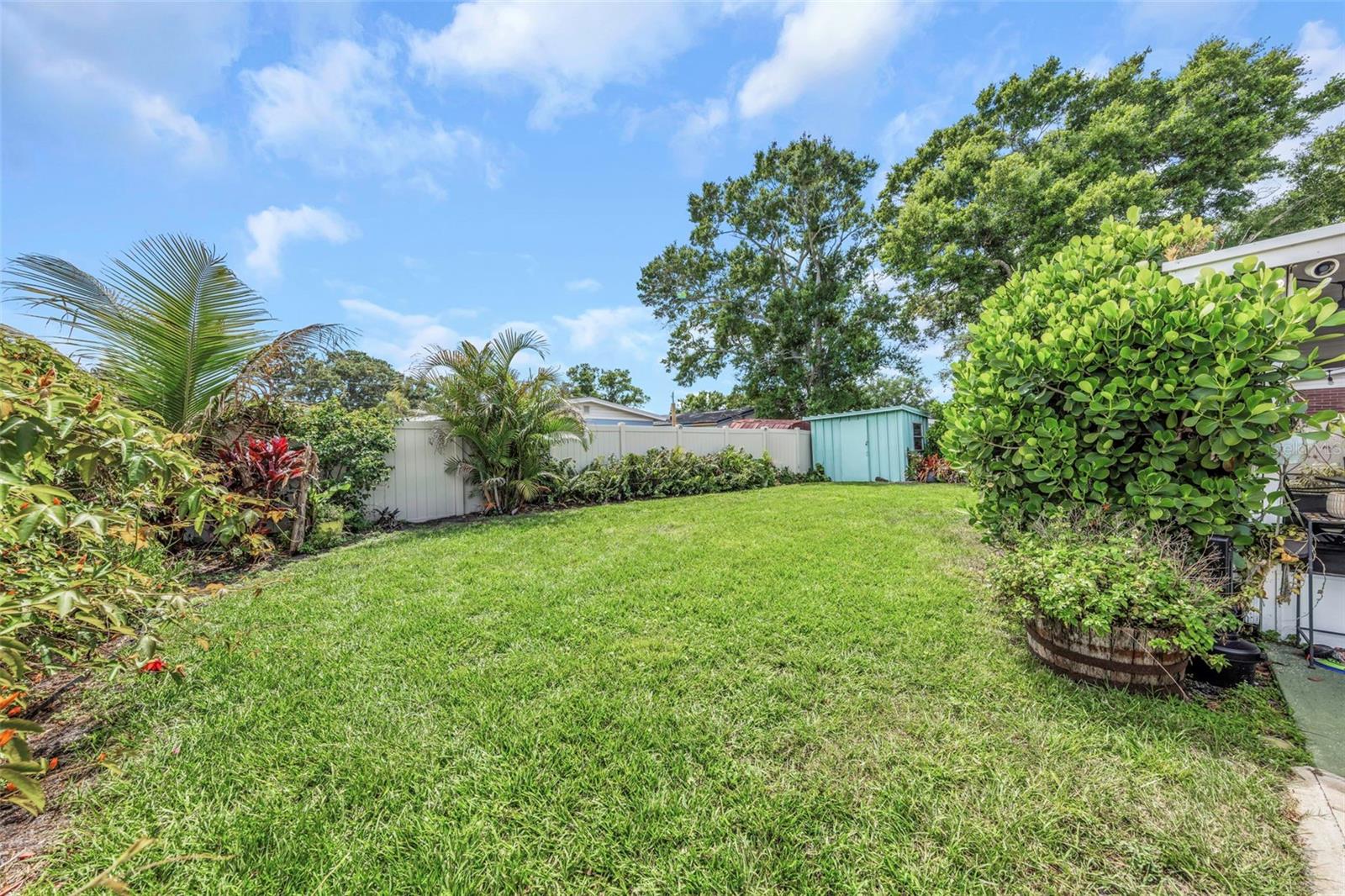 Listing photo id 41 for 4502 Pearl Avenue