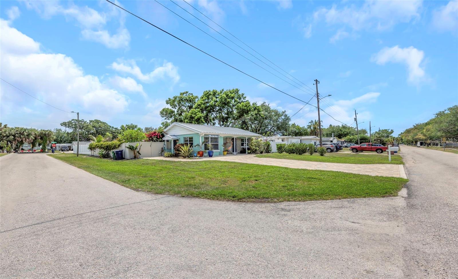 Listing photo id 6 for 4502 Pearl Avenue