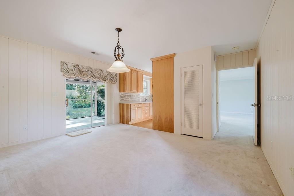 Image 11 of 33 For 305 Woodward Avenue