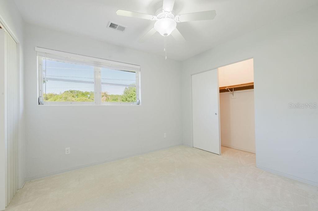 Image 15 of 33 For 305 Woodward Avenue