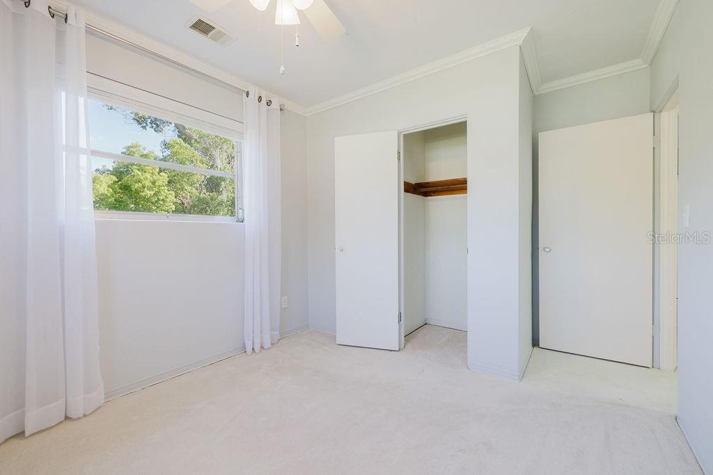 Image 18 of 33 For 305 Woodward Avenue