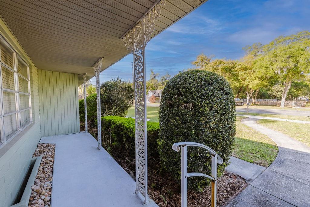 Image 3 of 33 For 305 Woodward Avenue