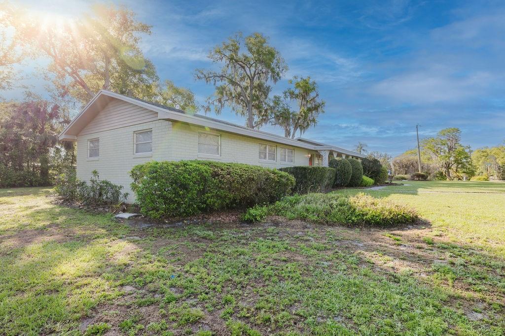 Image 31 of 33 For 305 Woodward Avenue