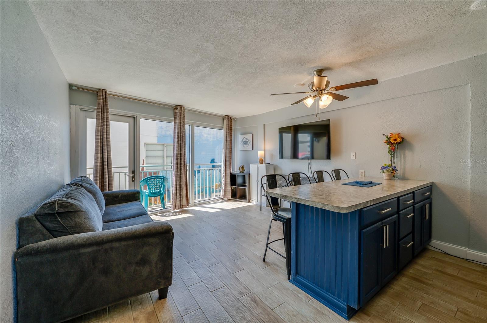 Image 6 of 25 For 219 Atlantic Avenue 237