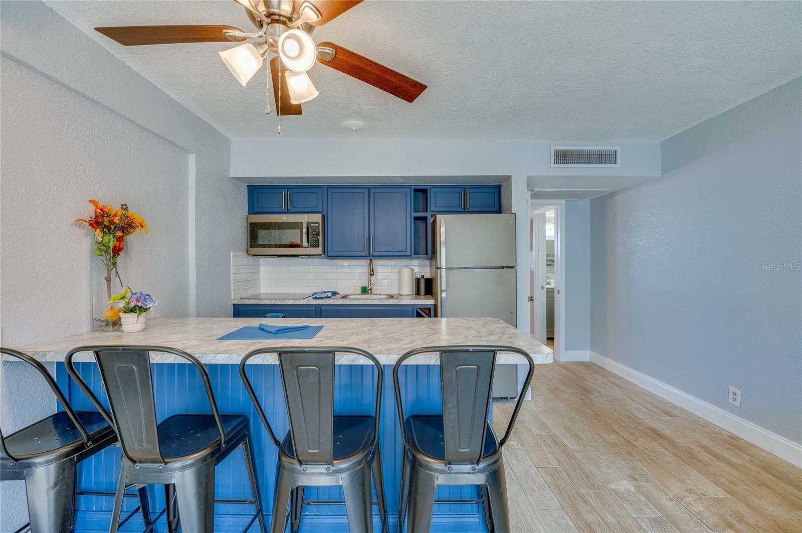 Image 8 of 25 For 219 Atlantic Avenue 237