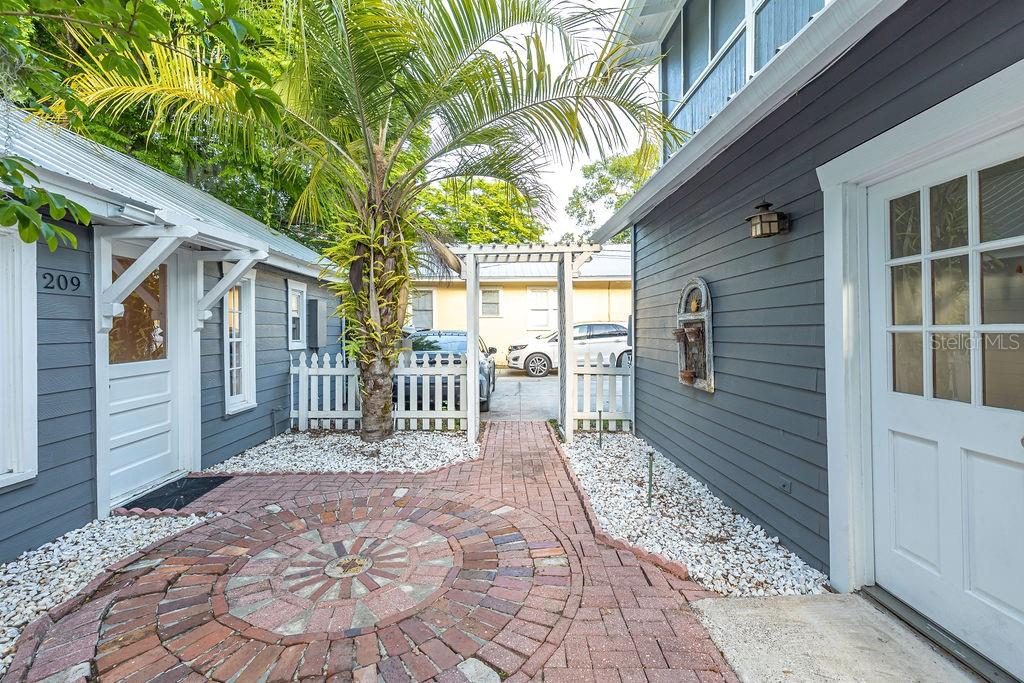 Image 11 of 67 For 205 Voorhis Avenue