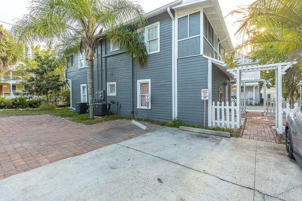 Image 13 of 67 For 205 Voorhis Avenue