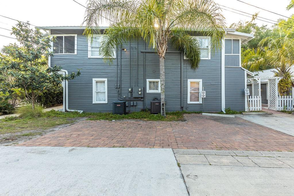 Image 14 of 67 For 205 Voorhis Avenue