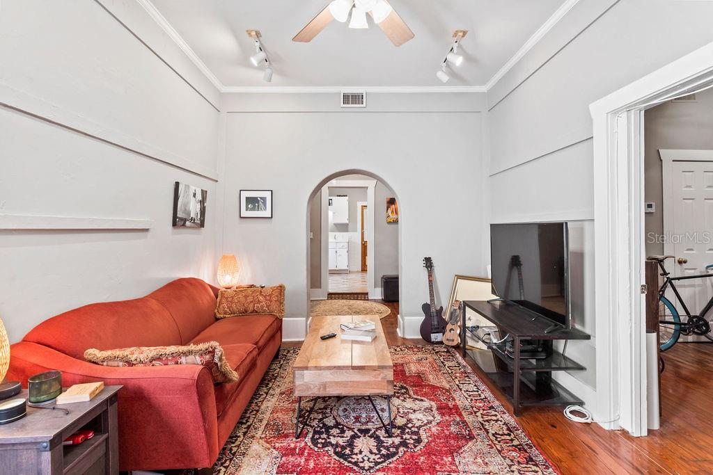 Image 21 of 67 For 205 Voorhis Avenue