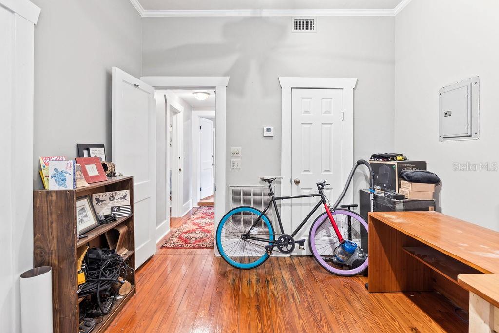 Image 36 of 67 For 205 Voorhis Avenue