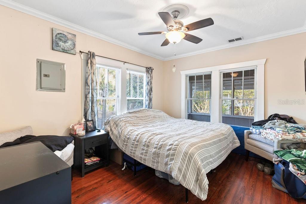 Image 51 of 67 For 205 Voorhis Avenue