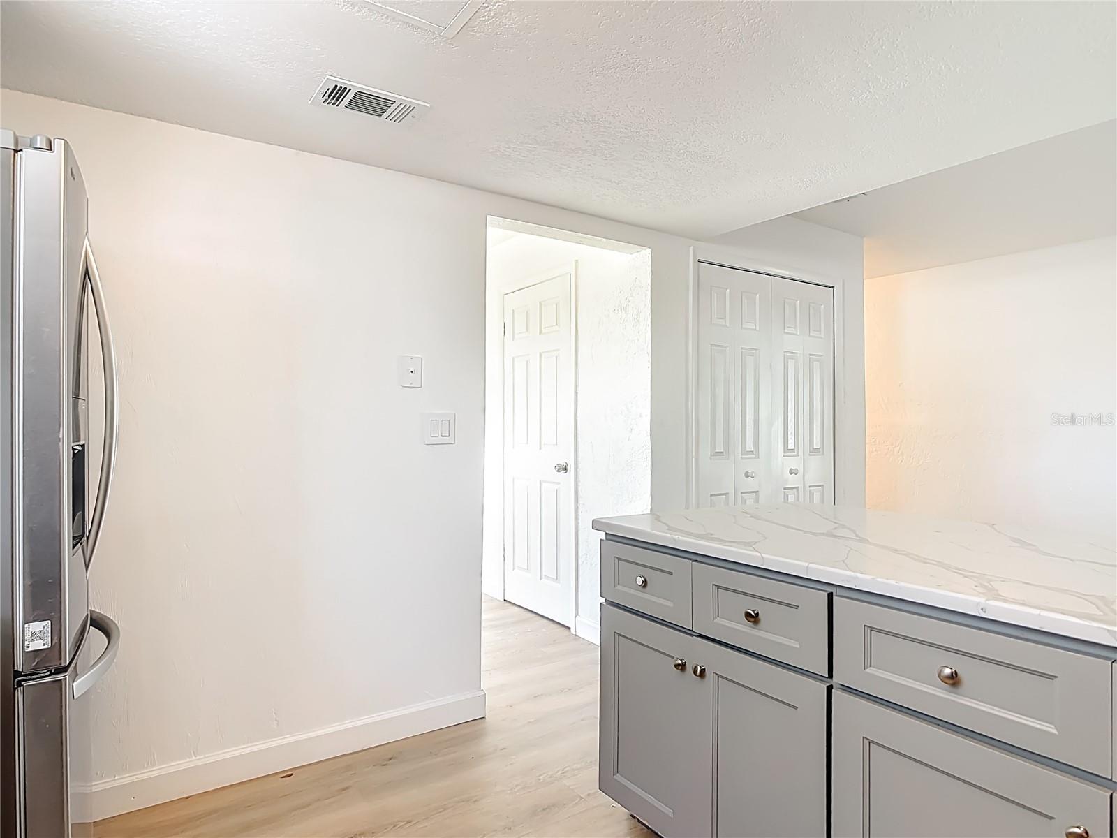 Image 13 of 62 For 2280 Green Street