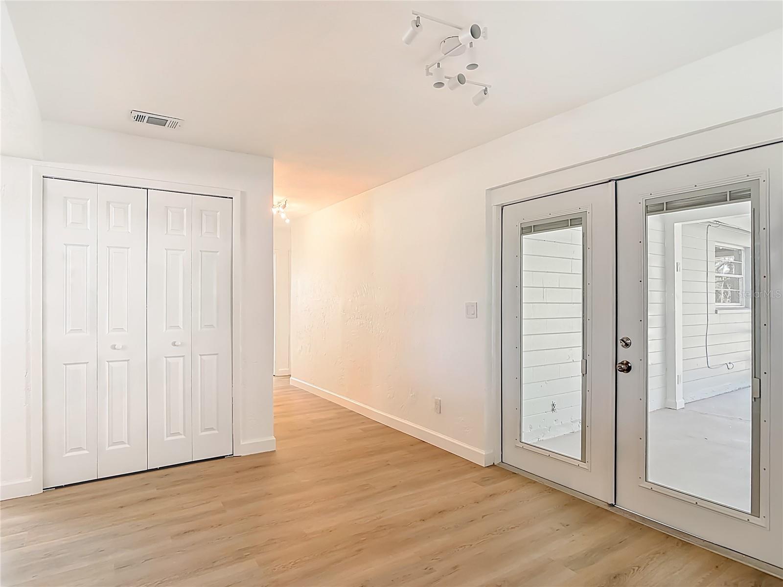 Image 16 of 62 For 2280 Green Street