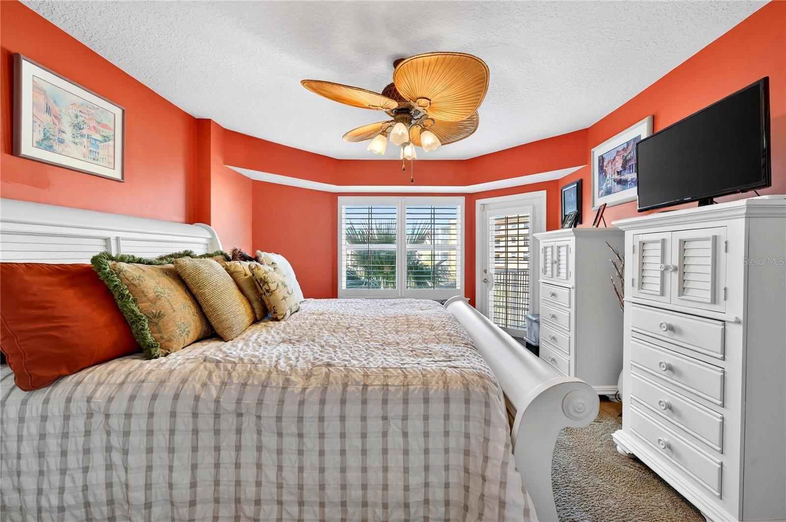 Image 18 of 61 For 4670 Links Village Drive D506