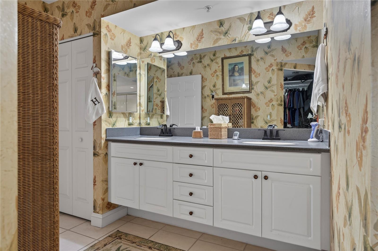 Image 24 of 61 For 4670 Links Village Drive D506