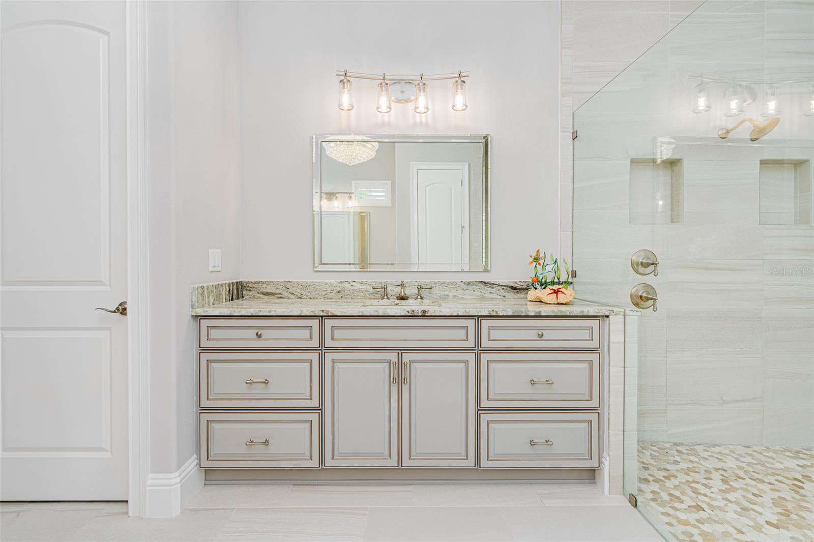 Image 17 of 51 For 1855 Cattle Creek Lane