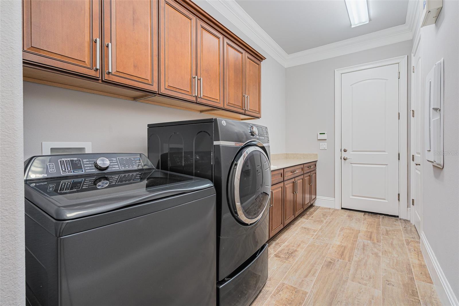 Image 37 of 51 For 1855 Cattle Creek Lane