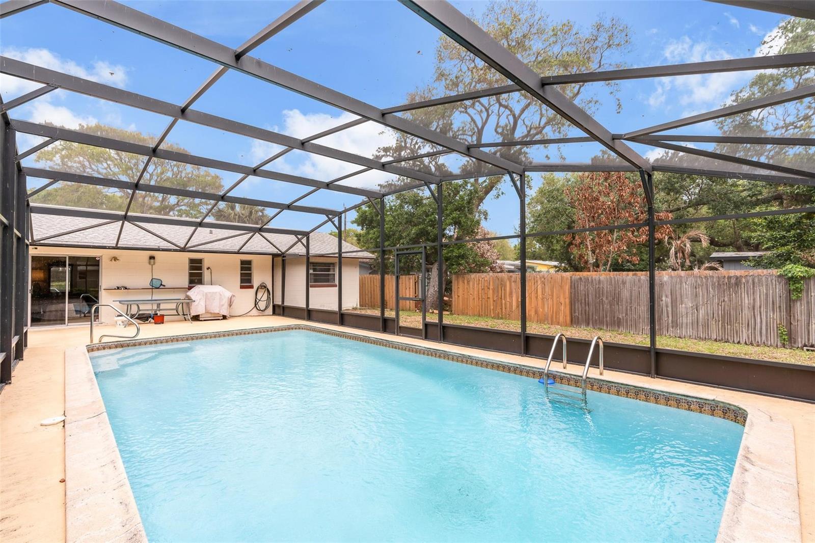 Image 20 of 29 For 805 11th Avenue